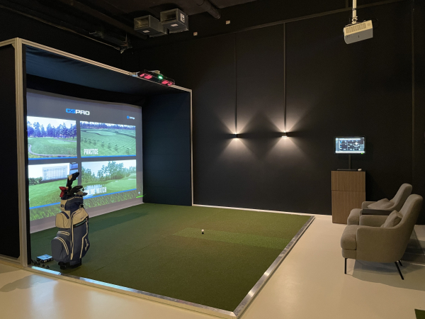 Golfsimulator - 1 Stunde image